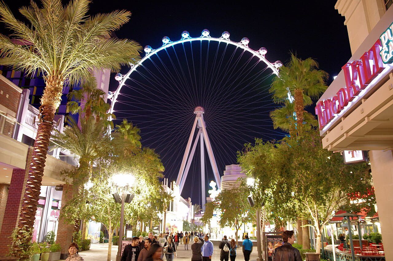 Rides at the Linq Promenade