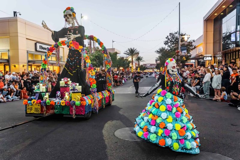 From parades and festivals to storytime and trunk-or-treating, this guide to safe Las Vegas Halloween events is great for families.