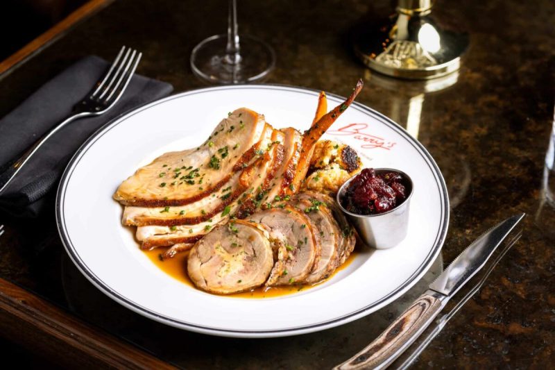 Celebrating Thanksgiving in Vegas doesn’t have to be a chore, especially if you pay someone else to do all the cooking.